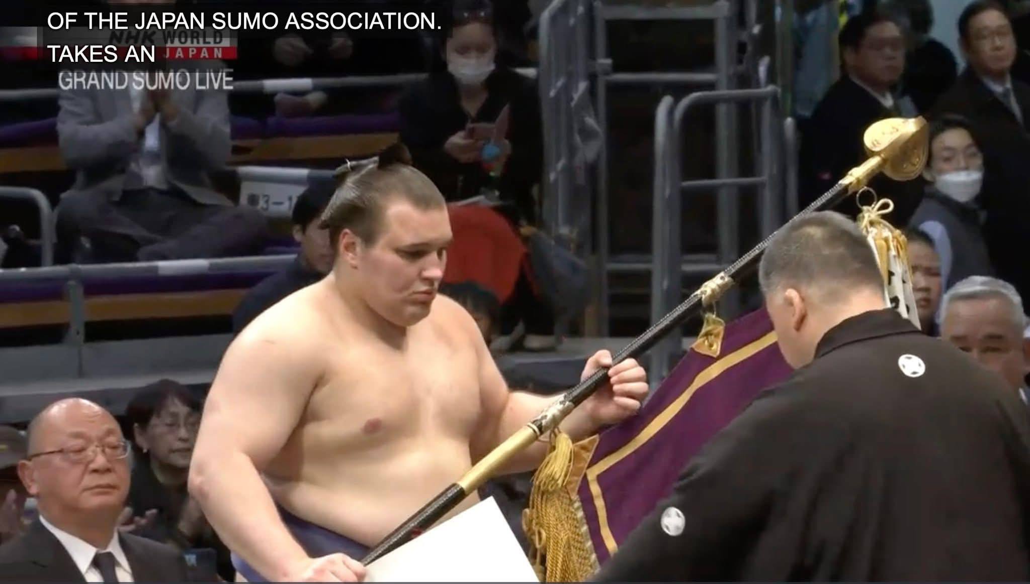 Українець вперше виграв турнір вищої ліги японського сумо