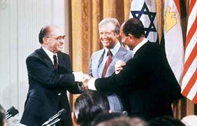 1978 год. При посредничестве Картера заключен мир между Израилем и Египтом