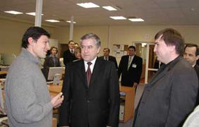 Визит Анатолия Кинаха на телеканал "Интер" или Награда нашла героя