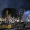 Спасатели продолжают разбор развалин торгового центра