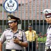 Власти Индонезии взяли посольство США под усиленную охрану