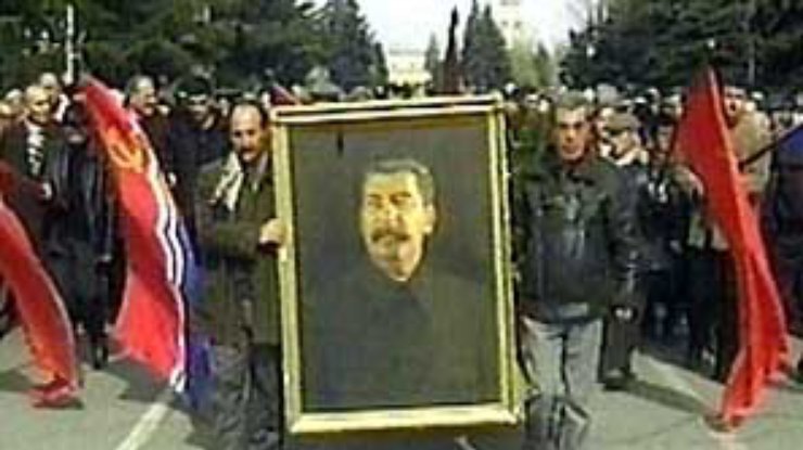 Сталин станет завсегдатаем монгольского бара