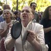 Жители Буэнос-Айреса выражают "кастрюльный протест"