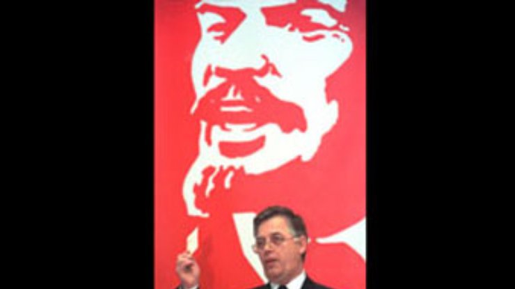 Петр Симоненко: уважайте и любите русских!