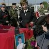 В Каспийске хоронили жертв теракта