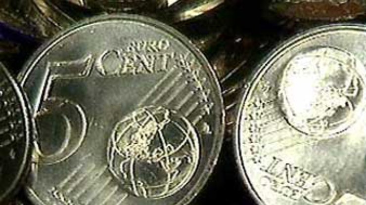 Обращение монет евро в течение первого квартала 2002 года сократилось на 7,4%