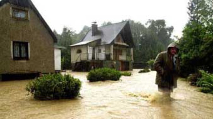 Сильные ливни подтопили более 80 домов в Джанкое