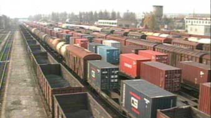 В Сумской области более чем на полсуток задержали товарный поезд