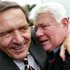 Шредер уверен в победе правящей коалиции