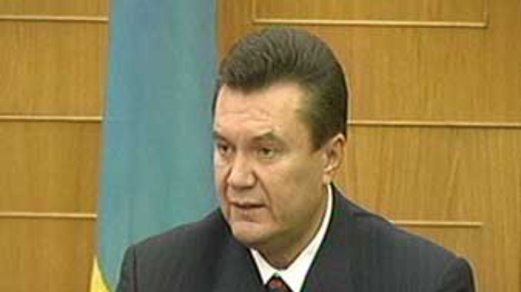Янукович примет участие в торжествах по случаю годовщины ВСУ