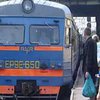 На перегоне Нежин-Прилуки микроавтобус столкнулся с поездом