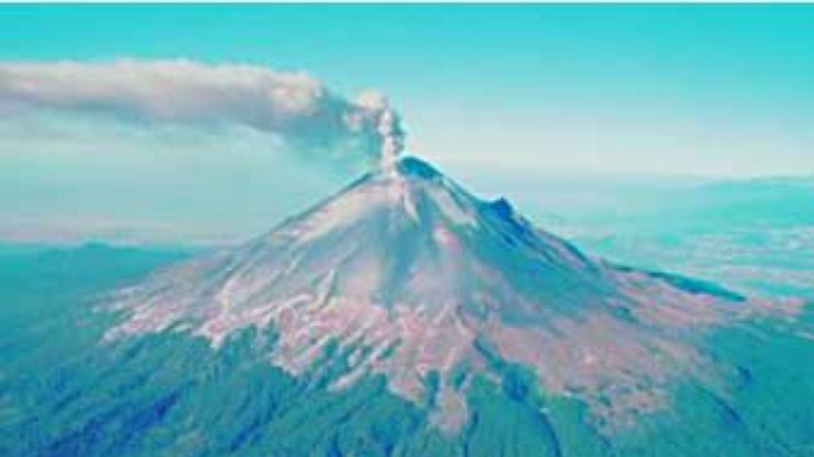Значительную активность проявляет вулкан Шивелуч на Камчатке