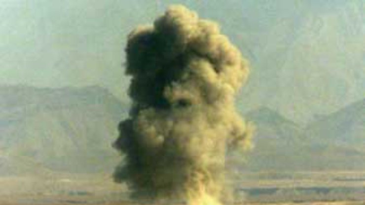 Американская авиация нанесла бомбовые удары по военным объектам на юге Ирака