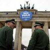 В центре Берлина активисты "Гринпис" провели акцию против войны в Ираке