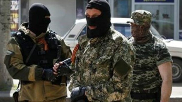 Боевики продолжают обстреливать Донбасс. Фото hronika.info