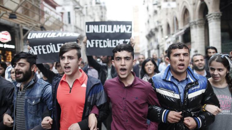 В Стамбуле массовый митинг из-за протестов в Анкаре