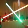 Молодожены подрались на свадьбе лазерными мечами (видео)