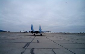 Порошенко  полетал на борту истребителя-бомбардировщика Су-27. Фото АП