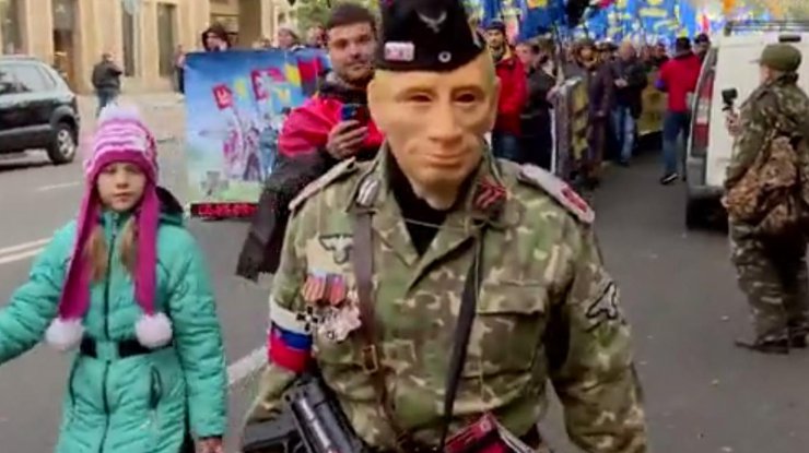 На улицах Киева появился клон Путина
