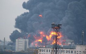 Масштабный пожар в Петербурге