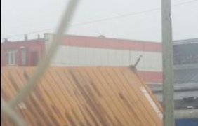 В Сахалине бушует шторм. Фото @Lamaca