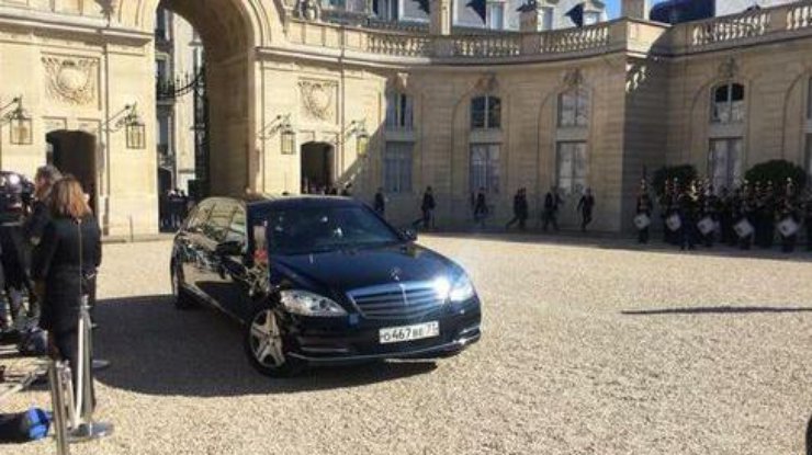 Лимузин Путина в Париже. Фото @dimsmirnov175