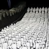 На Китайскую стену высадилось 500 имперских штурмовиков из "Звездных войн"