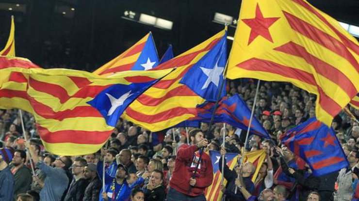 Фаны за независимость Каталонии. Фото: sport.es