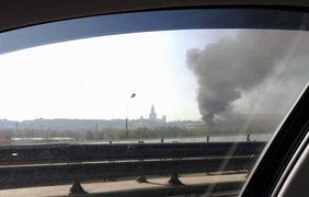 На территории "Лужников" сильный пожар. Фото соцсети