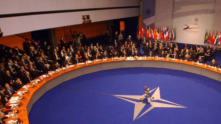 НАТО собирает совещание из-за России