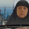 Меркель появилась на телевидении в хиджабе 