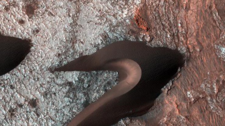 NASA продемонстрировало фото дюн на Марсе 