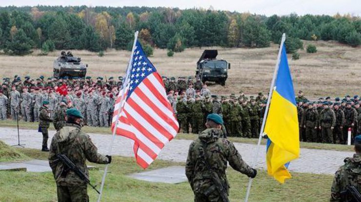 В США одобрили помощь Украине. Фото facebook/Валерій Чалий