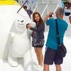 У Таїланді від спеки ховаються у штучному снігу