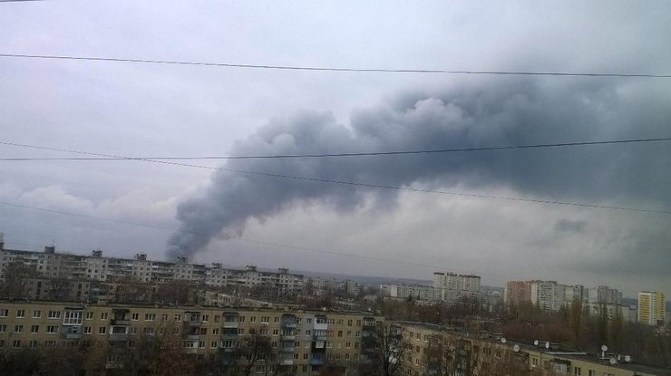 Пожар в Харькове охватил 2 тыс. квадратных метров