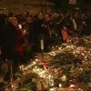 С площади Республика парижане убегали по свечам памяти (видео)