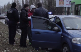 В Кременчуге за попытку срыва выборов задержали бандитов с зеленкой (видео)