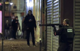 Теракт во Франции: установлены личности двух террористов (фото)