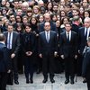 Европа замерла в тишине из-за терактов в Париже (фото, видео)