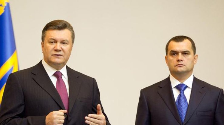 Янукович приказал Захарченко и Клюеву разогнать Майдан