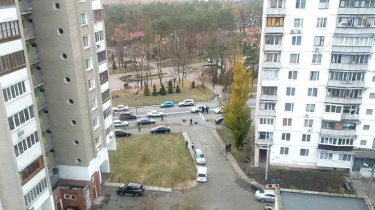 В Киеве ранили полицейского во время перестрелки