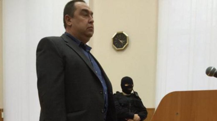 Главарь ЛНР Игорь Плотницкий прибыл на суд Савченко. Twitter/mark_feygin