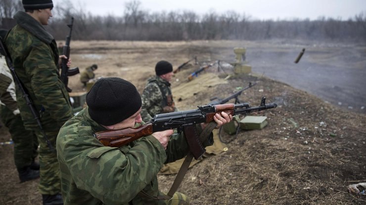 Ситуация на Донбассе остается сложной. Фото из архива