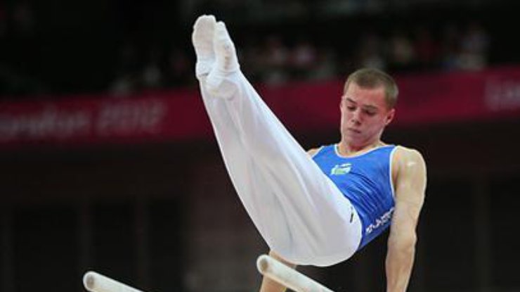 Украинец Олег Верняев занял второе место в упражнениях на брусьях на Чемпионате мира