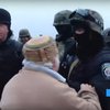 Блокада Крыма: полиция силой прорывалась к электроопорам (видео)