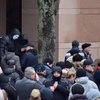 В офисе Рината Ахметова в Киеве устроили погром (фото)