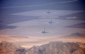 Солнечные электростанции в пустыне Невада могут быть объяснением НЛО