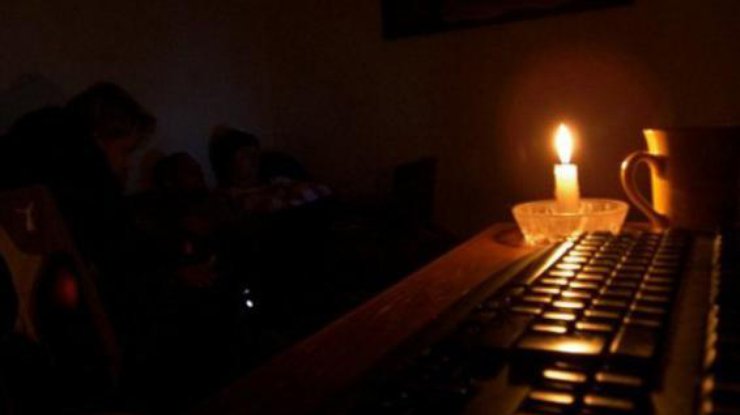 В Симферополе сократили подачу электричества в три раза