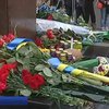 В Украине в память об ужасах Голодомора возлагают колоски