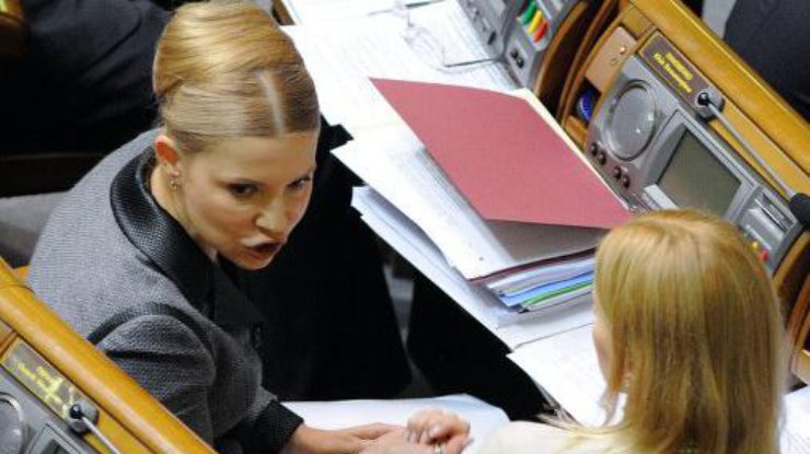 Тимошенко раскритиковала работу Кабмина и лично премьера